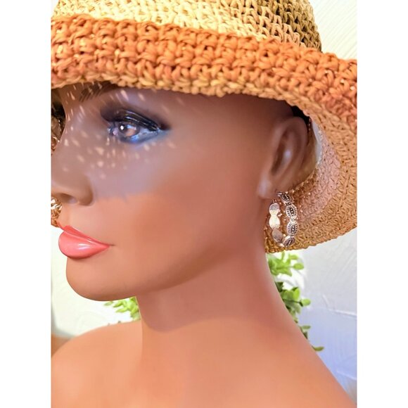 Hoops Earrings - Picture 6 of 6